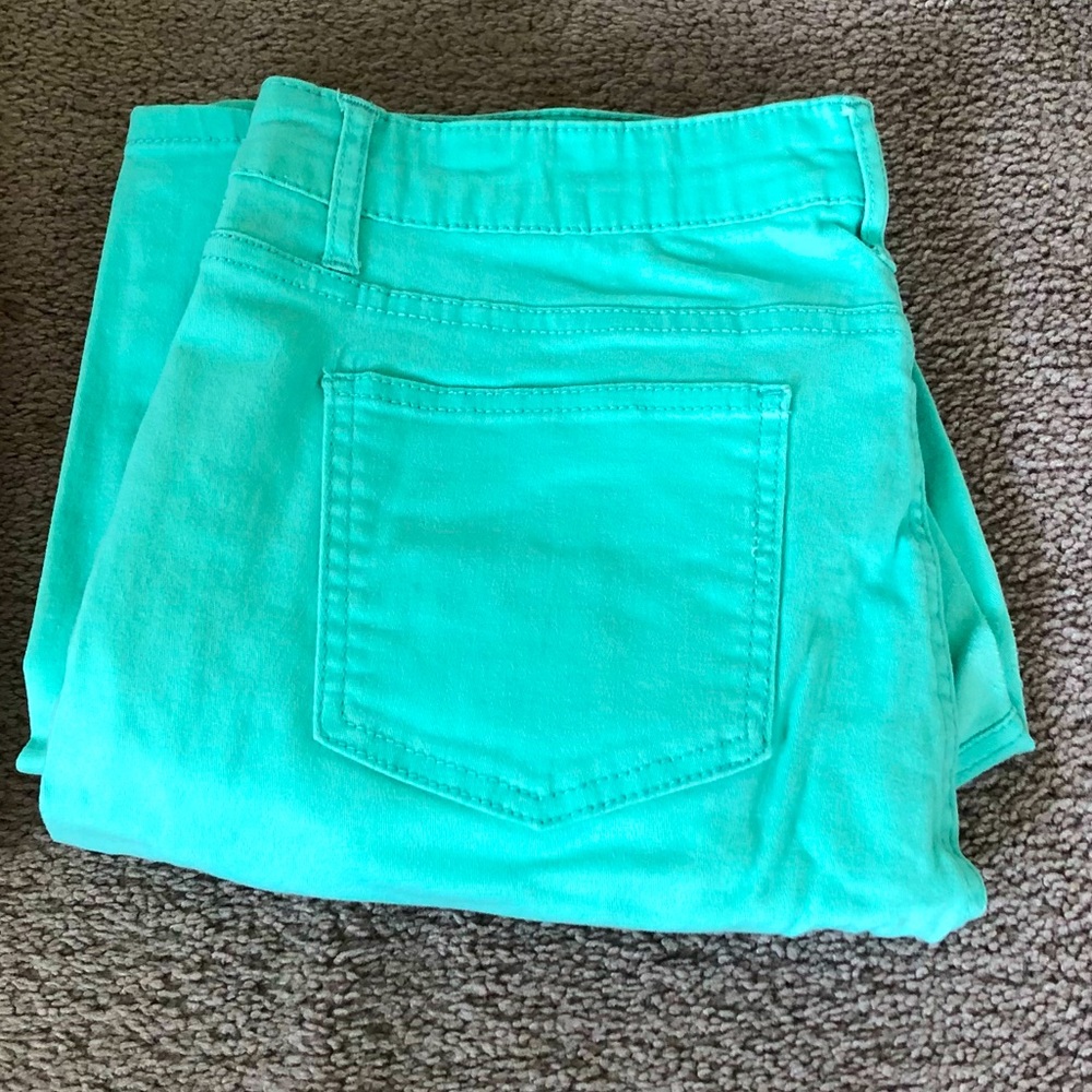 Crown and Ivy Mint green pants size 12 NWOT